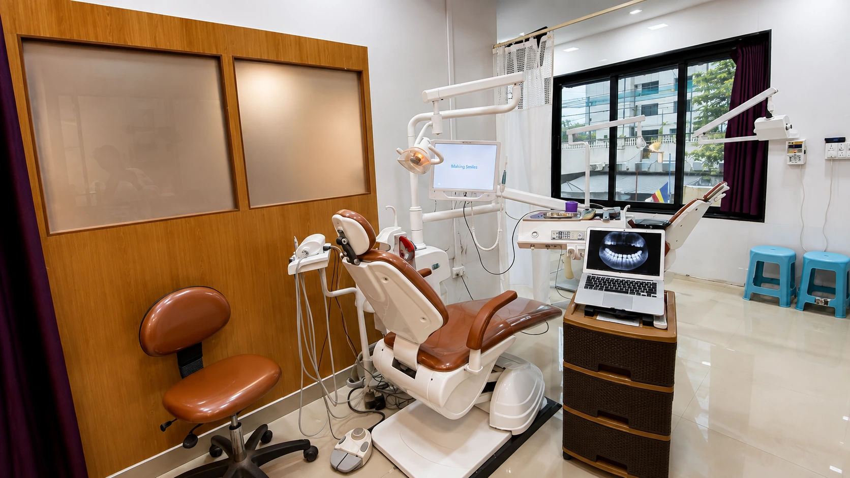Clean clinic treatment room
